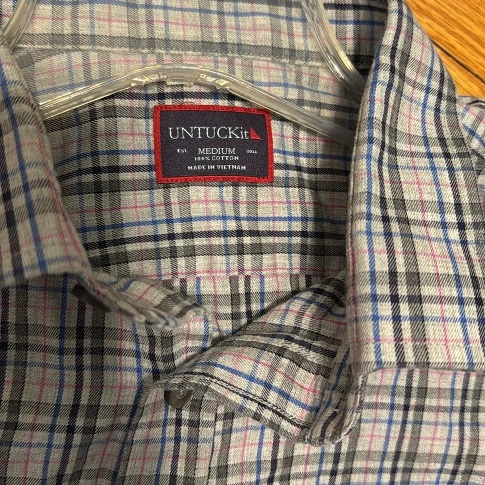 UnTuckit Button Up - Picture 2 of 5